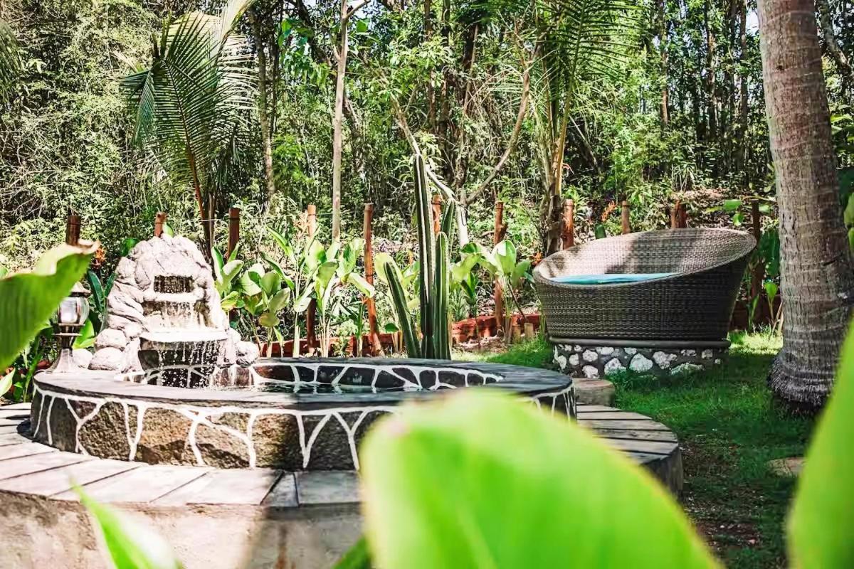 La Royale Nusa Penida Toyapakeh Buitenkant foto
